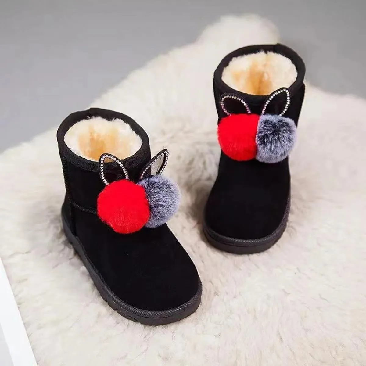 Stivali con palle di pelo Bambine Stivali invernali pelosi Pelliccia calda Scarpe di vendita calde per ragazza Orecchie di conig